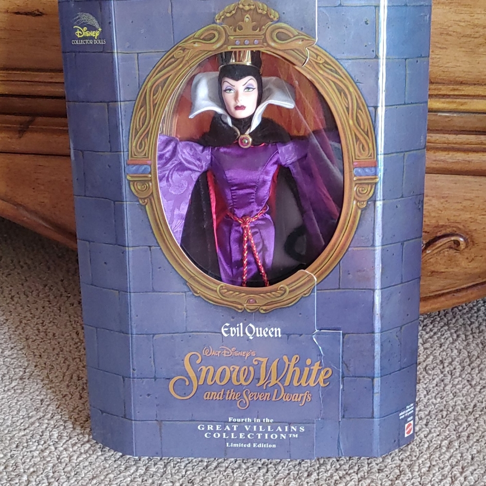 Snow white barbie collectors bundle - Picture 3 of 10